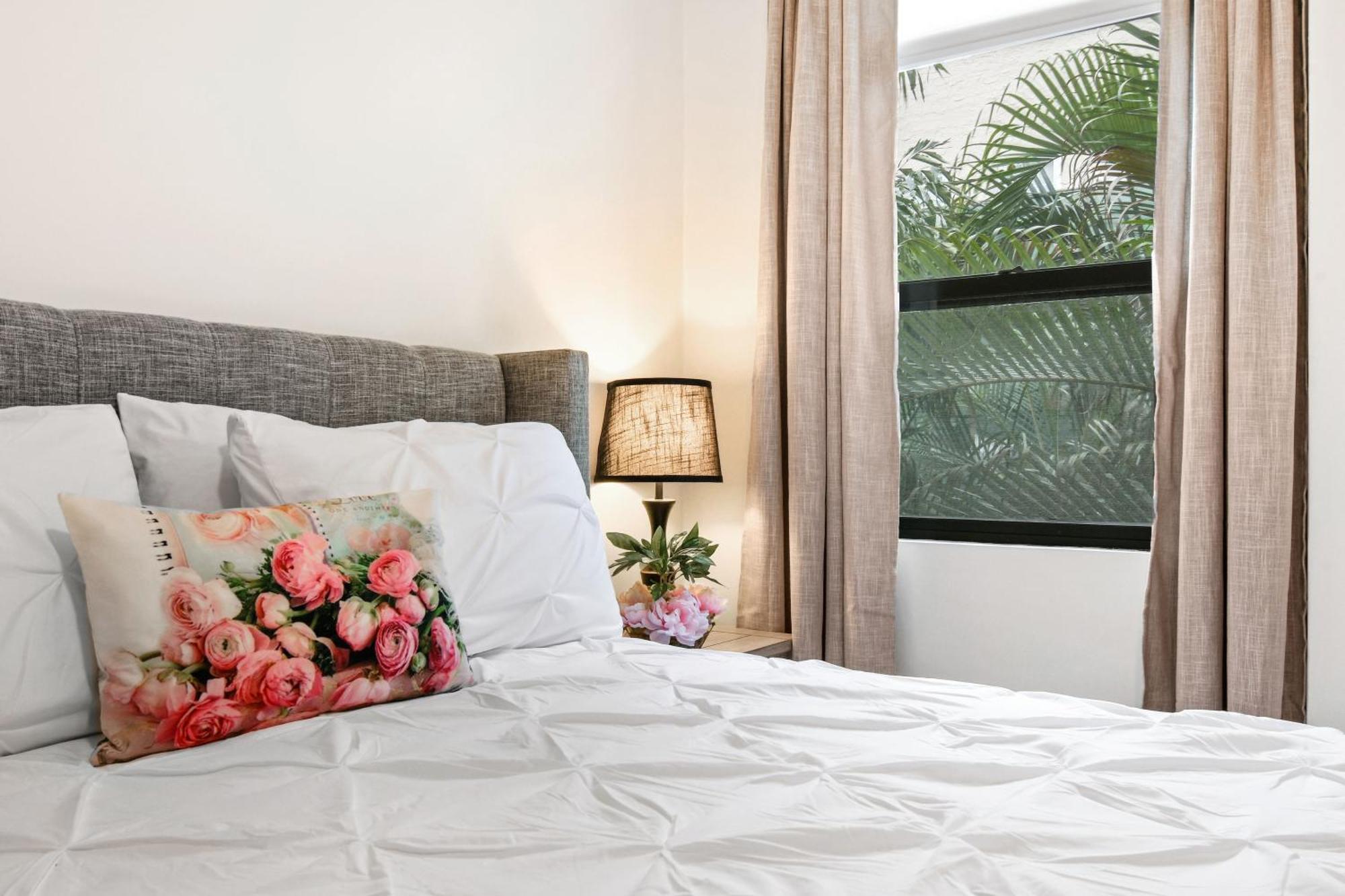 Orchid Suites - Historic Palm Beach Hotel Condominium 외부 사진